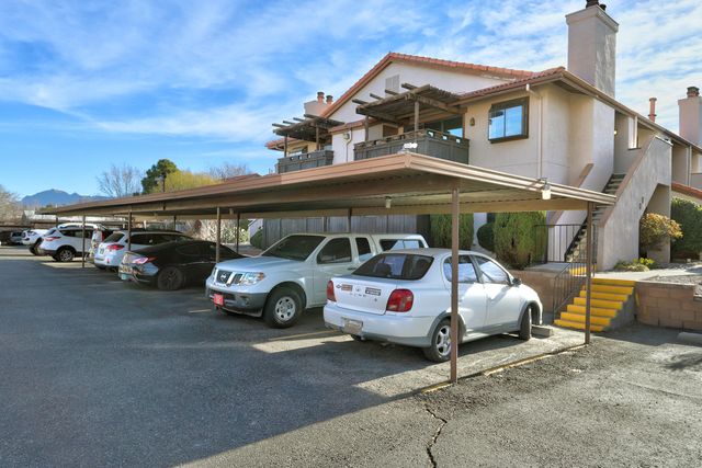 5945 McKinney Drive NE, Albuquerque, NM 87109