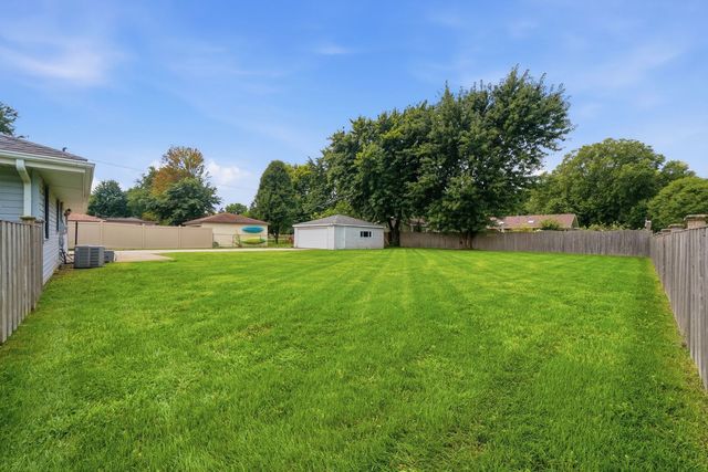 16306 S Ellna Court, Plainfield, IL 60586