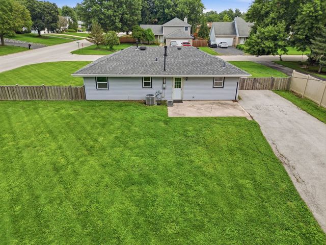 16306 S Ellna Court, Plainfield, IL 60586
