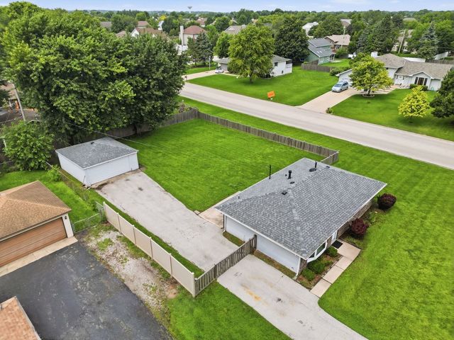 16306 S Ellna Court, Plainfield, IL 60586