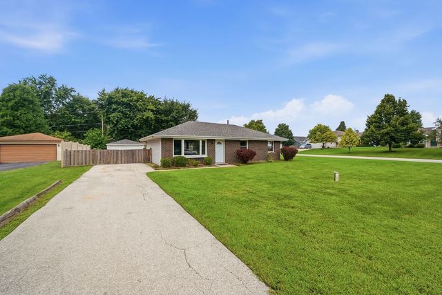 16306 S Ellna Court, Plainfield, IL 60586