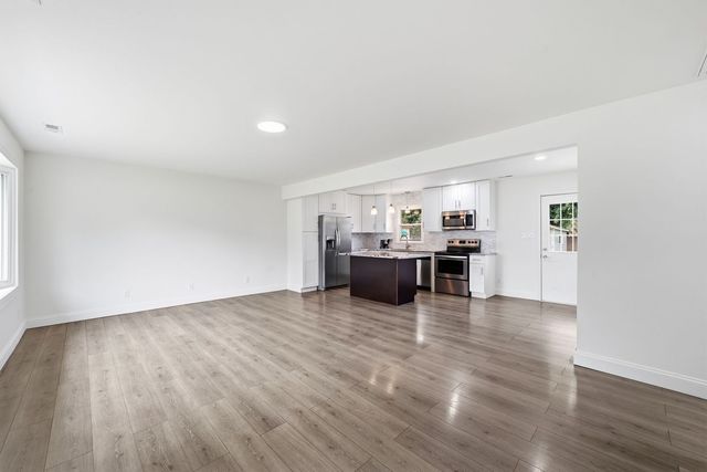 16306 S Ellna Court, Plainfield, IL 60586