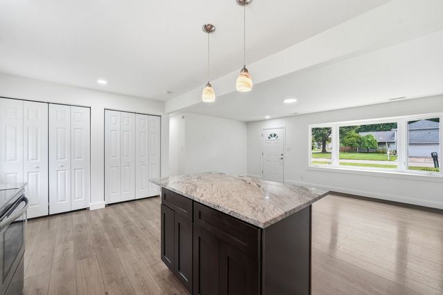 16306 S Ellna Court, Plainfield, IL 60586