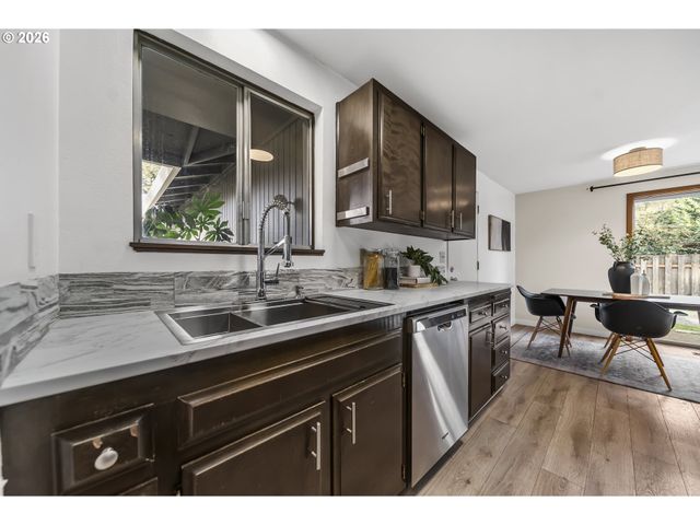 1679 TIMOTHY Ln, West Linn, OR 97068