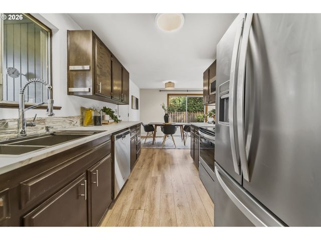 1679 TIMOTHY Ln, West Linn, OR 97068