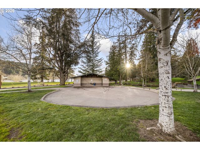 1679 TIMOTHY Ln, West Linn, OR 97068