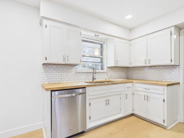 710 Bunny Rabbit Road, Athens, TX 75751