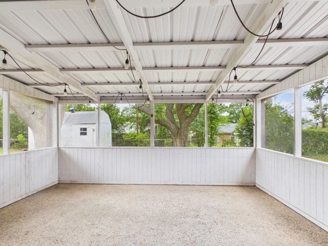 710 Bunny Rabbit Road, Athens, TX 75751