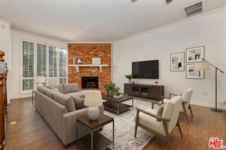 18100 Burbank Boulevard 19, Tarzana, CA 91356