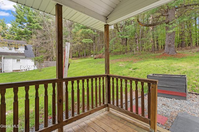 520 Morey Park Hill Road, Schodack, NY 12123