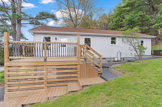 520 Morey Park Hill Road, Schodack, NY 12123