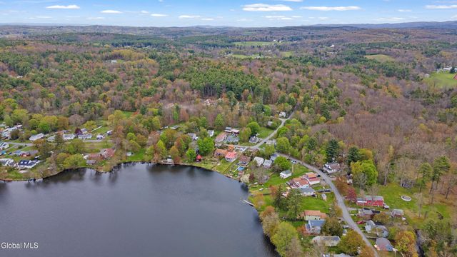 520 Morey Park Hill Road, Schodack, NY 12123