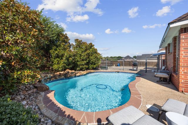 705 Waters Edge, Keller, TX 76248
