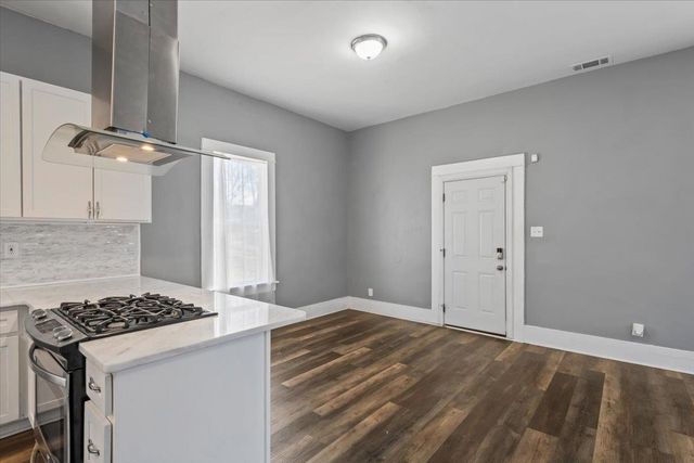 2046 COURTLAND AVE, Memphis, TN 38104