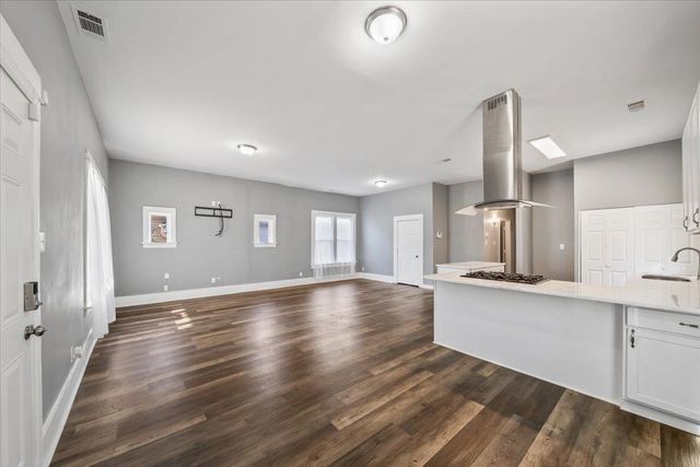 2046 COURTLAND AVE, Memphis, TN 38104