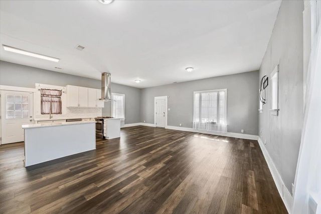 2046 COURTLAND AVE, Memphis, TN 38104