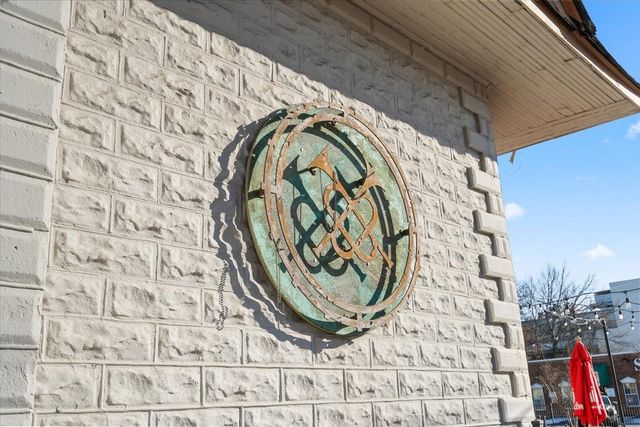 2046 COURTLAND AVE, Memphis, TN 38104