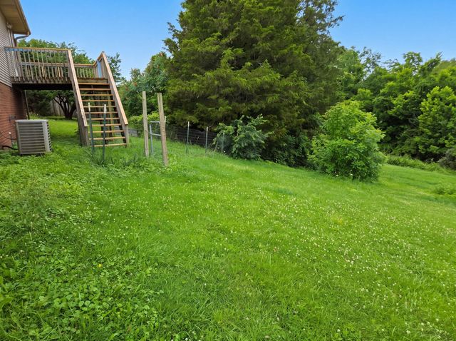 1317 Twin Brook Drive, Berea, KY 40403