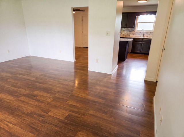 1317 Twin Brook Drive, Berea, KY 40403