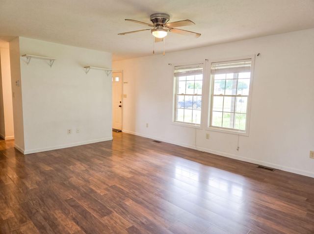1317 Twin Brook Drive, Berea, KY 40403
