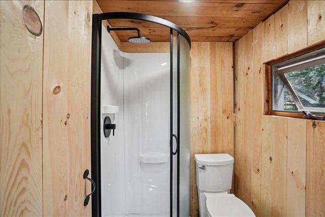 277 Hemlock Drive, Gilmanton, NH 03237