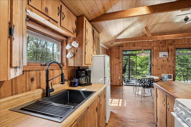 277 Hemlock Drive, Gilmanton, NH 03237