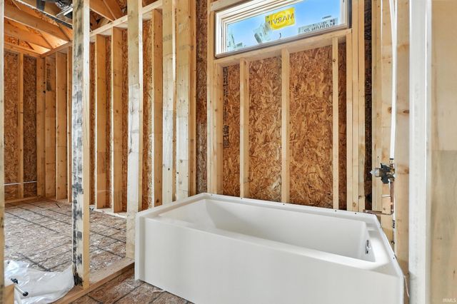 8688 Artemis Lane, Fort Wayne, IN 46825