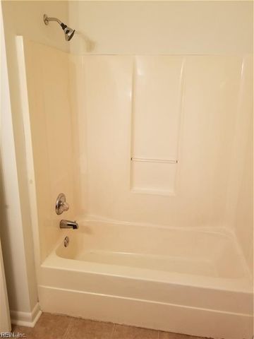 3914 Roebling LN, Virginia Beach, VA 23452