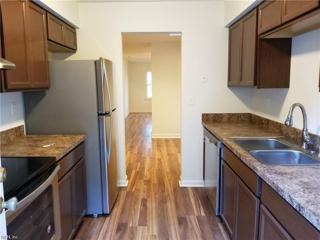 3914 Roebling LN, Virginia Beach, VA 23452