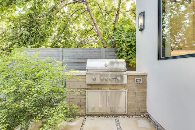 803 Norwalk LN, Austin, TX 78703