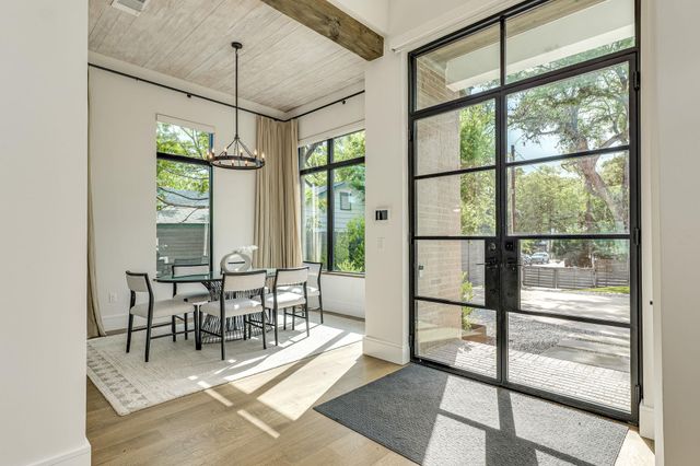 803 Norwalk LN, Austin, TX 78703