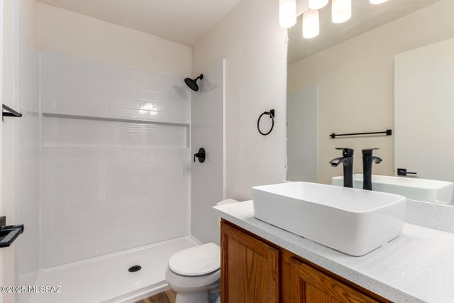 10120 E Paseo San Ardo, Tucson, AZ 85747