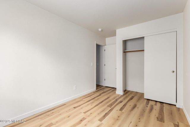 10120 E Paseo San Ardo, Tucson, AZ 85747