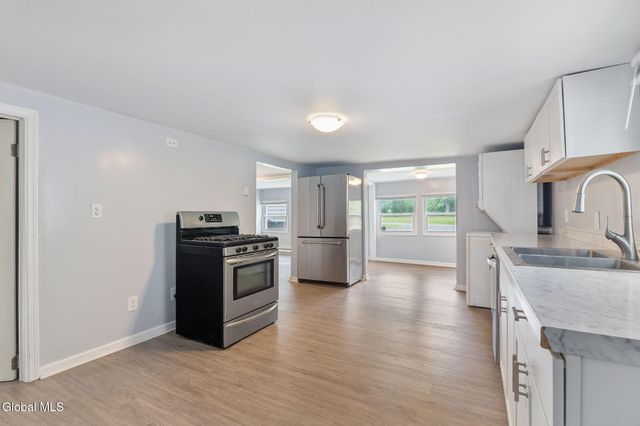 9 Kellogg Avenue, Colonie, NY 12304