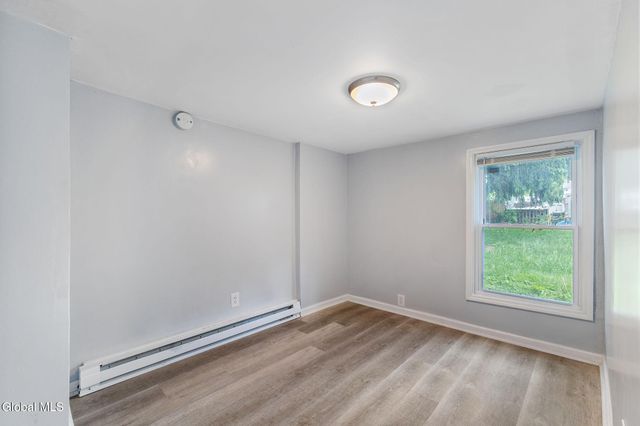 9 Kellogg Avenue, Colonie, NY 12304