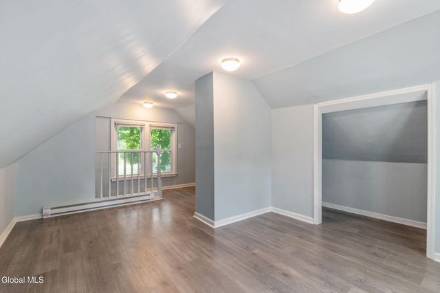 9 Kellogg Avenue, Colonie, NY 12304