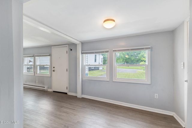 9 Kellogg Avenue, Colonie, NY 12304