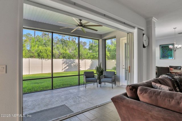 195 MANOR Lane, St. Johns, FL 32259