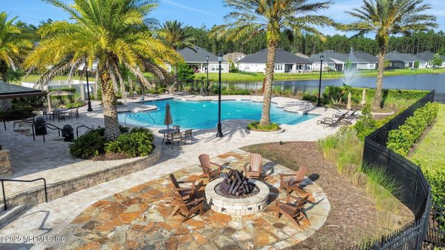 195 MANOR Lane, St. Johns, FL 32259