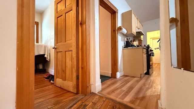 26 Darling 1, Boston, MA 02120