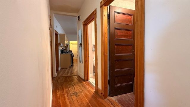 26 Darling 1, Boston, MA 02120