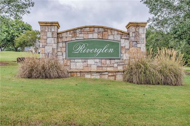 1728 Riveredge Walk, Loganville, GA 30052