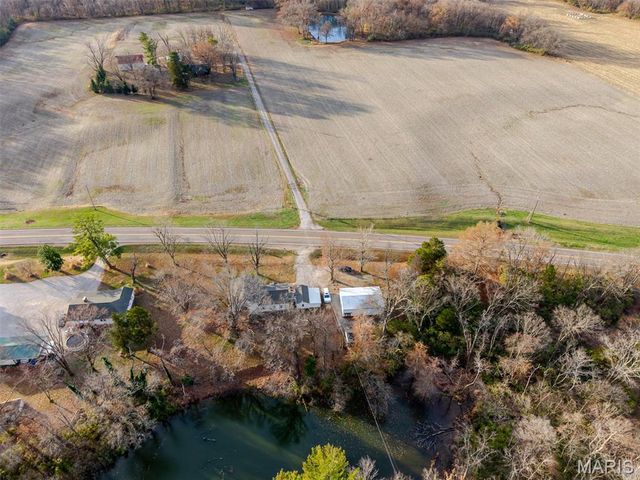 3640 State Route 15, Freeburg, IL 62243