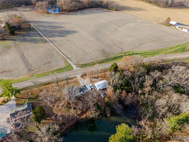 3640 State Route 15, Freeburg, IL 62243