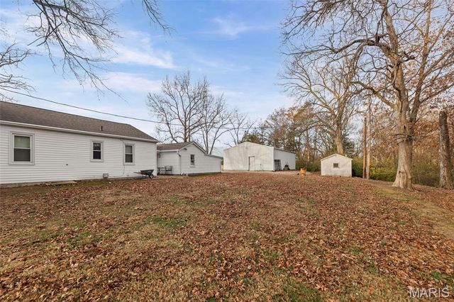 3640 State Route 15, Freeburg, IL 62243