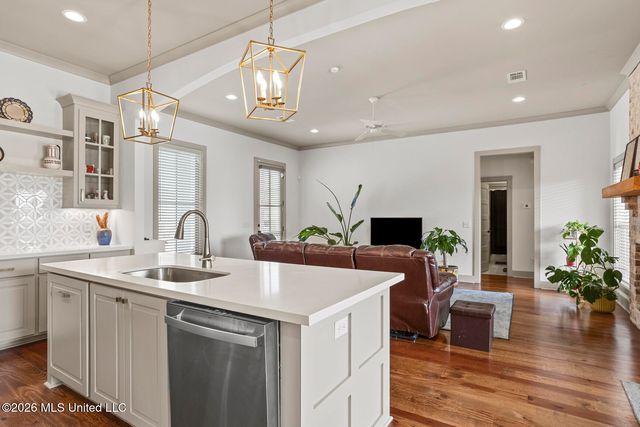 589 E Park Street, Canton, MS 39046