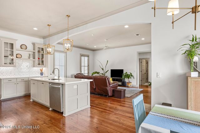 589 E Park Street, Canton, MS 39046