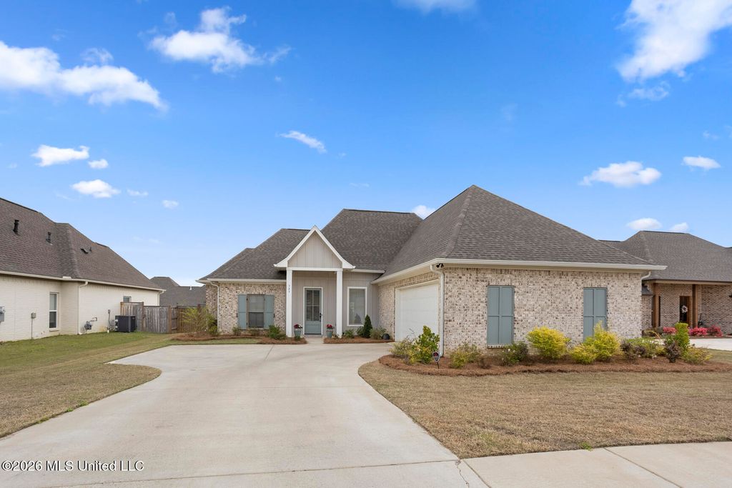 589 E Park Street, Canton, MS 39046