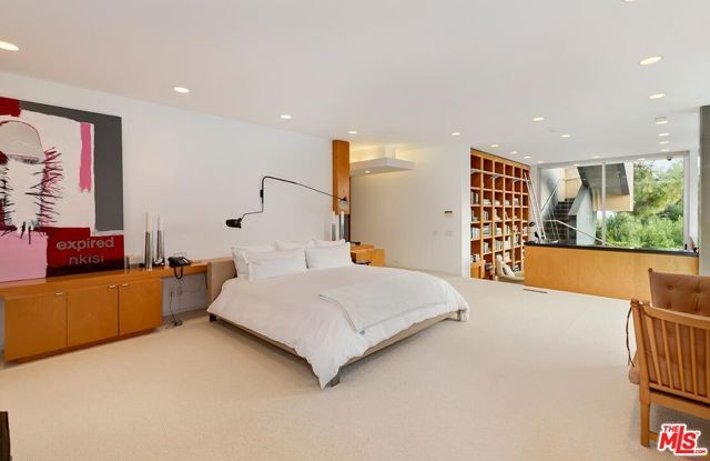 1163 Calle Vista Drive, Beverly Hills, CA 90210