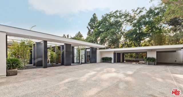 1163 Calle Vista Drive, Beverly Hills, CA 90210